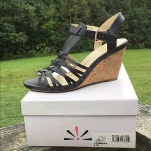 Isaac Mizrahi black leather shoes
